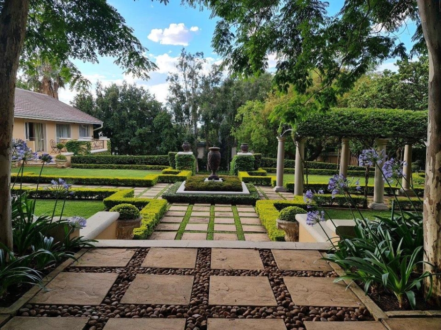 5 Bedroom Property for Sale in Cashan North West